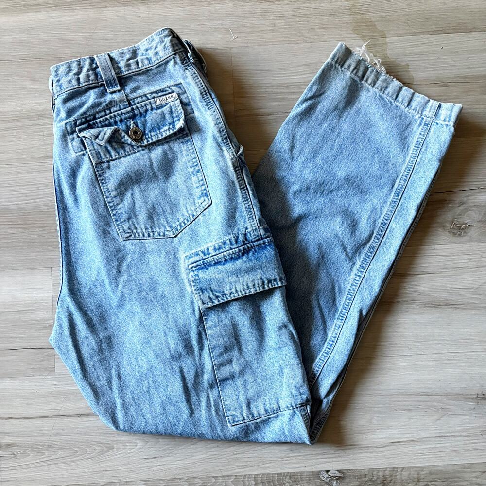 GUESS Light Wash Blue Denim Cargo Jeans w/ Button Pockets & Fly Sz 34 EUC VNTG